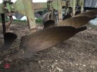 DOWDESWELL DP8A 4 FURROW PLOUGH - 12