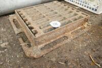 DRAINAGE GRATE - 4