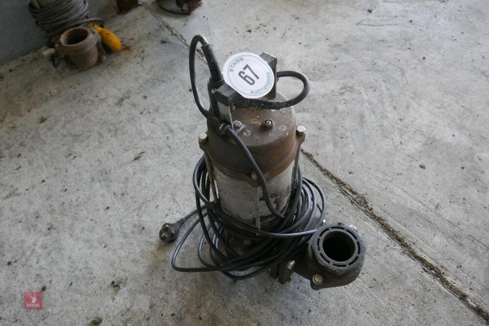 SUBMERSIBLE SEWAGE PUMP