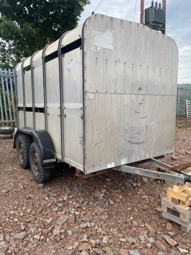 IFOR WILLIAMS 10FT LIVESTOCK TRAILER