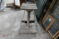 BARLETT BRISTOL ANTIQUE BARN SCALES - 7