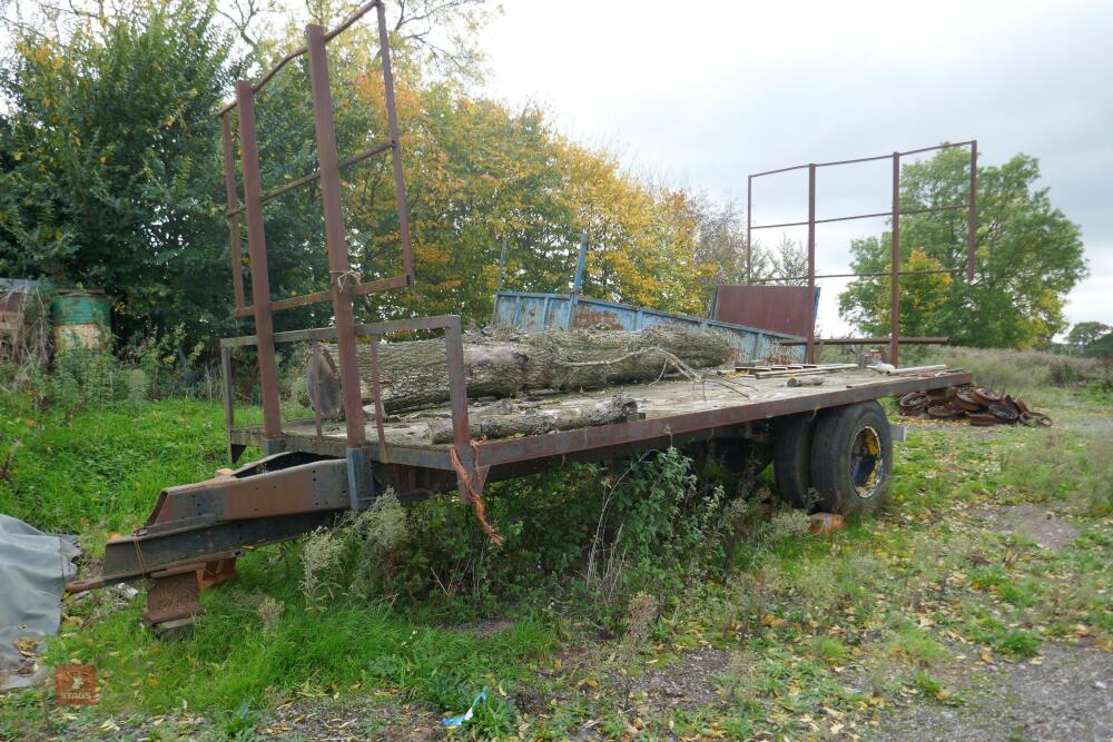 TANDEM AXLE 20' BALE TRAILER