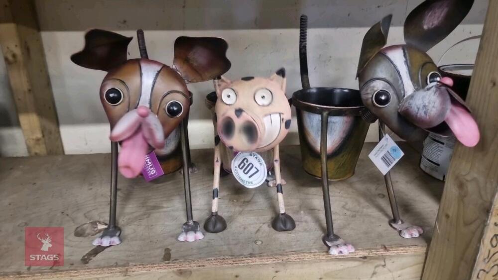 3 NODDING DOGS AND PIG PLANTERS