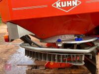 KUHN AXIS 30,1 FERTILISER SPINNER - 4