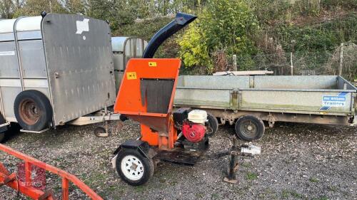 BEAR CAT TRAILED CHIPPER