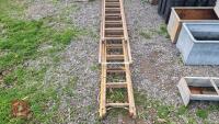 2 X EXTENDING LADDERS - 2