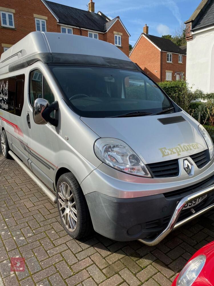 2009 RENAULT CAMPER VAN