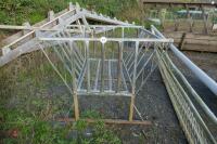 GALVANISED SHEEP/ CATTLE CRADLE