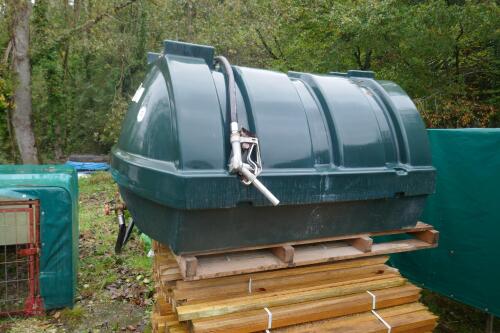 1000 LITRE DIESEL TANK