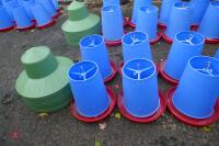 10 MINOLA FEEDERS WITH RAIN HATS - 4