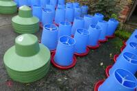 10 MINOLA FEEDERS WITH RAIN HATS - 3