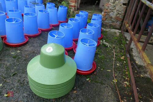 10 MINOLA FEEDERS WITH RAIN HATS