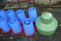 10 MINOLA FEEDERS WITH RAIN HATS - 3