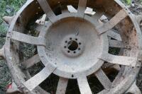 2 X SPADE LUG WHEELS - 3