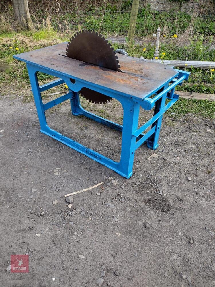 TRACTOR SAW BENCH