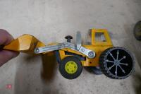 3 CHILDS EXCAVATION TOYS - 5