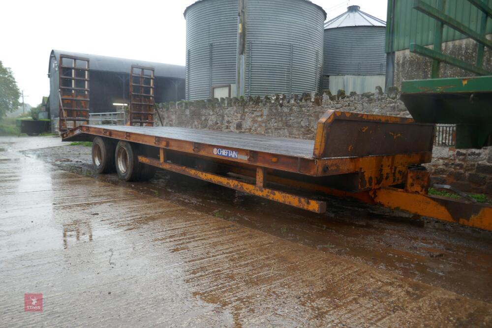 CHIEFTAIN 25'FLATBED LOW LOADING TRAILER