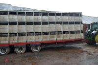 35' TRIPLE TANDEM AXLE LIVESTOCK TRAILER - 8