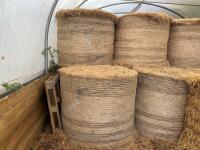 50 ROUND BALE BULLOCK HAY