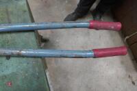 PAIR OF BOLT CUTTERS - 3