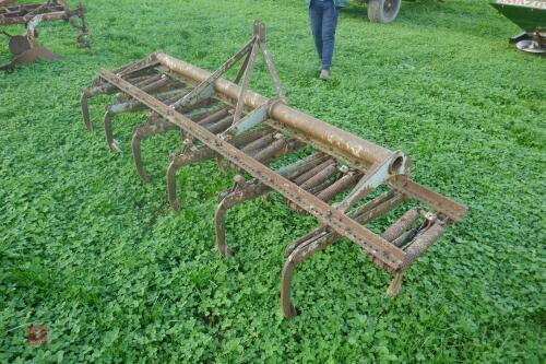 MASSEY FERGUSON 9FT CULTIVATOR