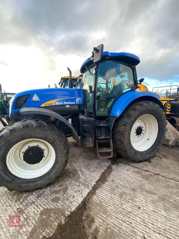 2008 NEW HOLLAND T7030 4WD TRACTOR