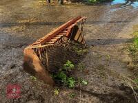 5FT 4INCH BEET BUCKET - 4