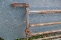 HEAVY DUTY HOMEMADE SHEEP HURDLE - 3