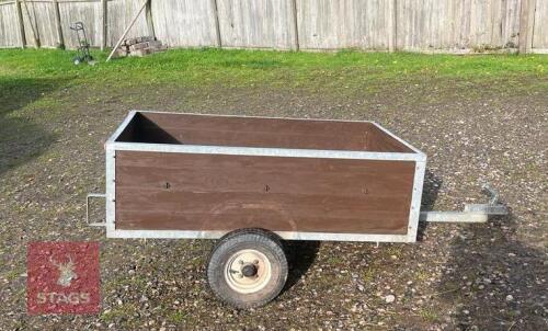 TRAILER 5' X 3'