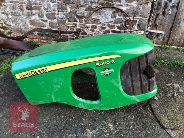 JOHN DEERE BONNET 5080R