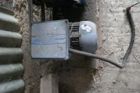 ELECTRIC MOTOR AND VACUUM PUMP - 5