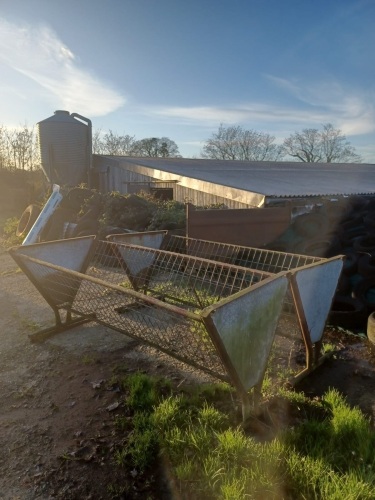 2 X FREESTANDING HAY RACKS