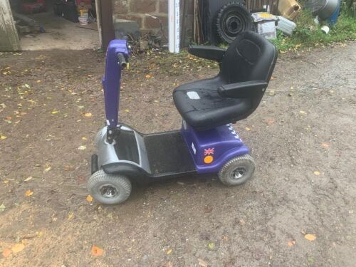 MOBILITY SCOOTER