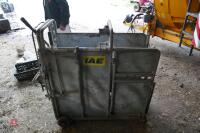 IAE CALF DE-HORNING CRATE - 12