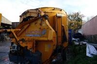 2011 LUCAS G STRAW & SILAGE MIXER WAGON - 5