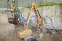 2006 BERCI 300 TRACTOR HEDGE TRIMMER - 5