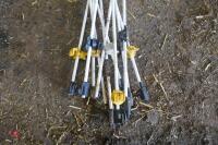 11 KIWI TEC ELECTRIC FENCING ARROW POSTS - 4