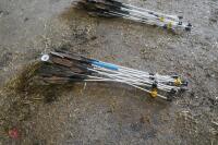 11 KIWI TEC ELECTRIC FENCING ARROW POSTS - 6