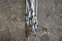 11 KIWI TEC ELECTRIC FENCING ARROW POSTS - 3