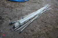 29 FIBRE GLASS ELECTRIC FENCING POSTS