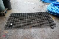 6' X 3' GALV METAL GRATING - 6