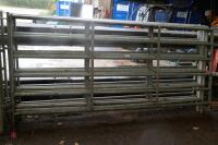 5 10' HEAVY DUTY CATTLE HURDLES