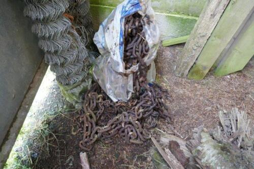 BAG FULL OF HEAVY DUTY CHAIN