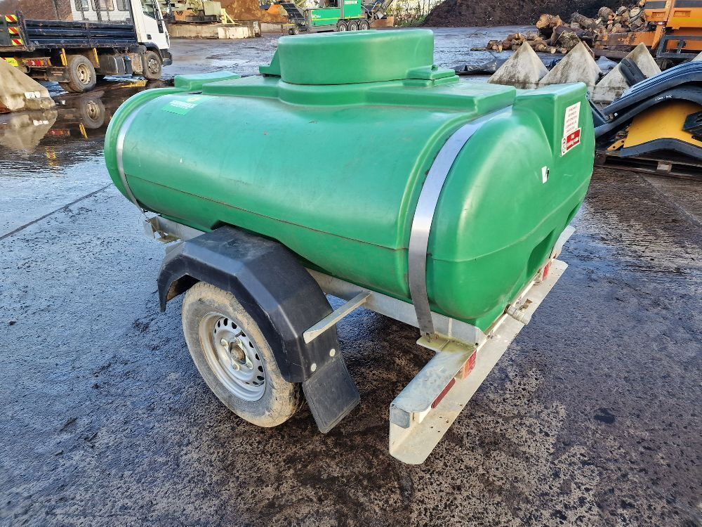 2016 PLASTIC WATER BOWSER TRAILER