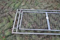 GALVANISED SHEEP TRAILER DIVIDNG GATE(F) - 2