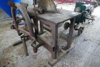 HOMEMADE PTO DRIVEN SAWBENCH - 4