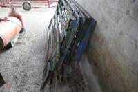 5 X LORRY LIVESTOCK PARTITION PANELS - 4