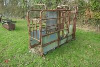 TUBAR CATTLE CRUSH (S/R) (F)