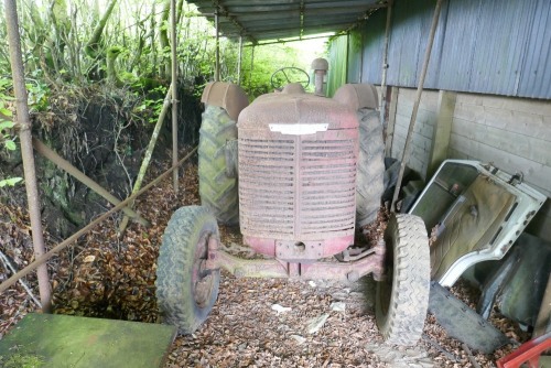 MCCORMICK DEERING PETROL TVO W9 TRACTOR