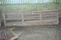 2 X 14' FEED BARRIERS (B)